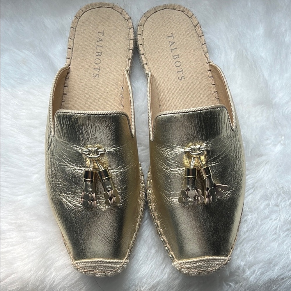 Talbots Gold espadrille slides with Tassel Detail ~worn once